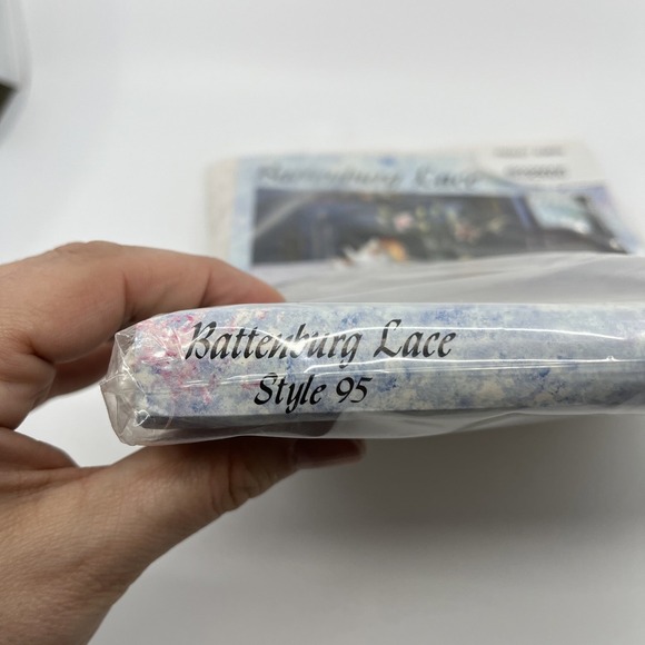 Vintage Battenburg White Lace With‎ Vinyl Back Tablecloth 52" X 72" Oblong NIB - Picture 8 of 8